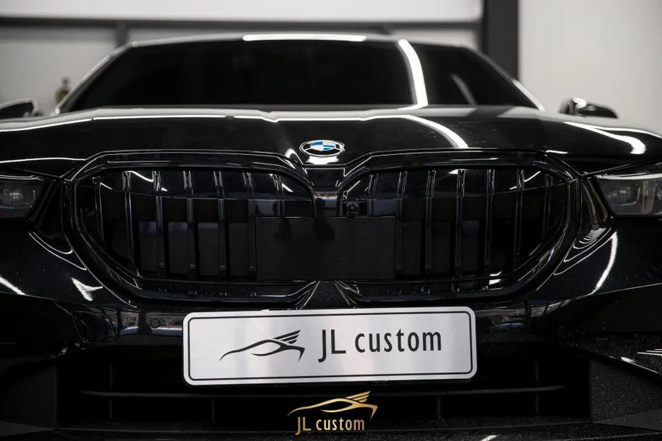 BMW 520i G60 ambient lighting - BMW 520i G60 Ambient Lighting Review — Iconic Glow Revealed photo 4