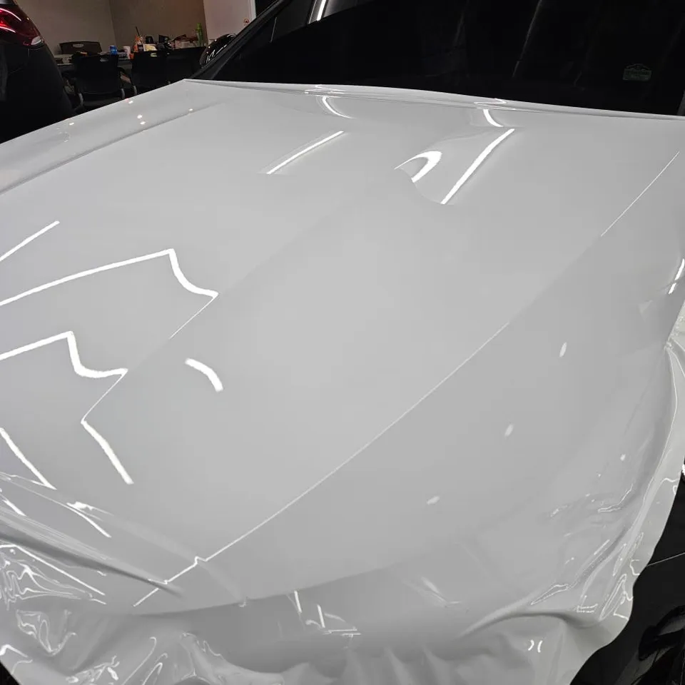 Mercedes-Benz Eクラス W213のカーラッピング事例 写真