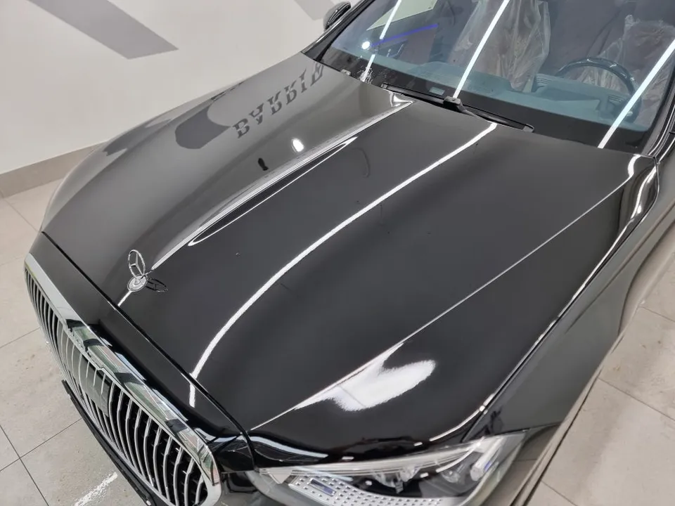 Mercedes-Benz S580 Maybachのカーラッピング事例|費用目安・仕上がり 施工写真 2-2