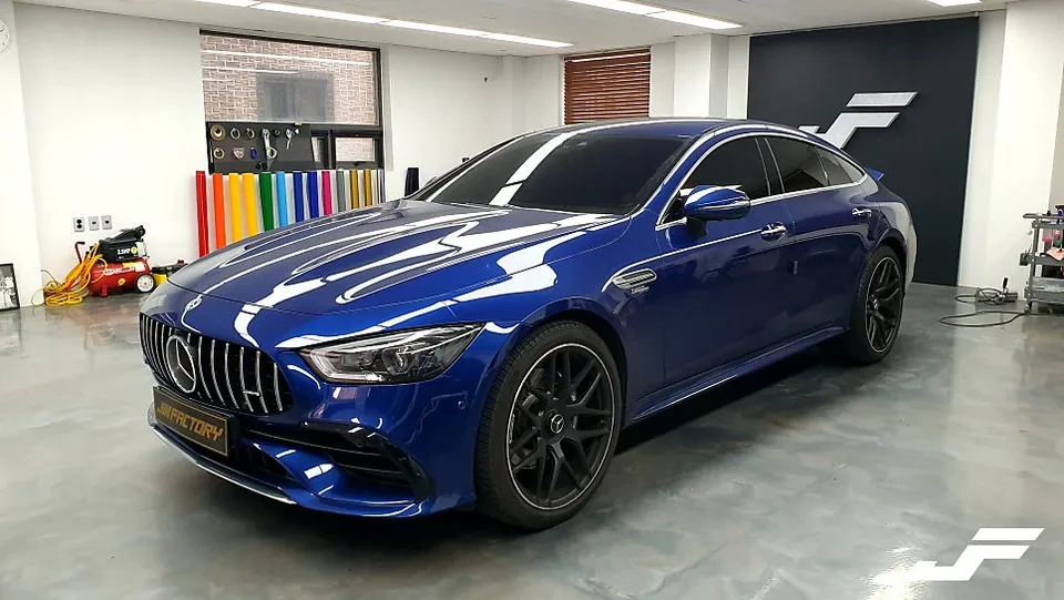 Mercedes-Benz AMG GT 43 カーラッピング事例｜費用目安・仕上がり 写真