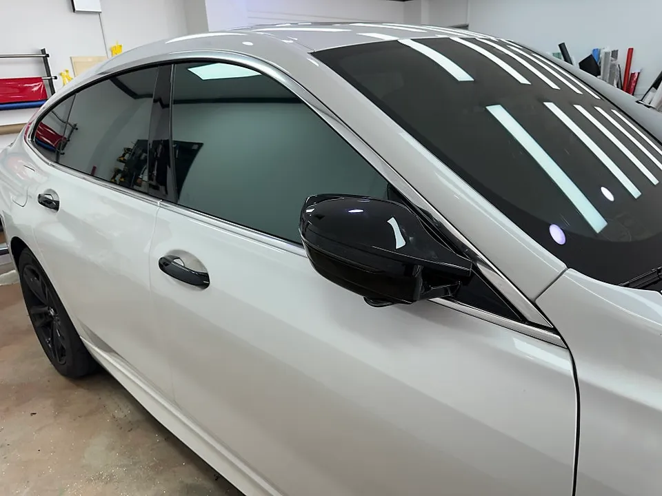 BMW 6 Series GTのカーラッピング事例｜費用目安・仕上がり 施工写真 2-2