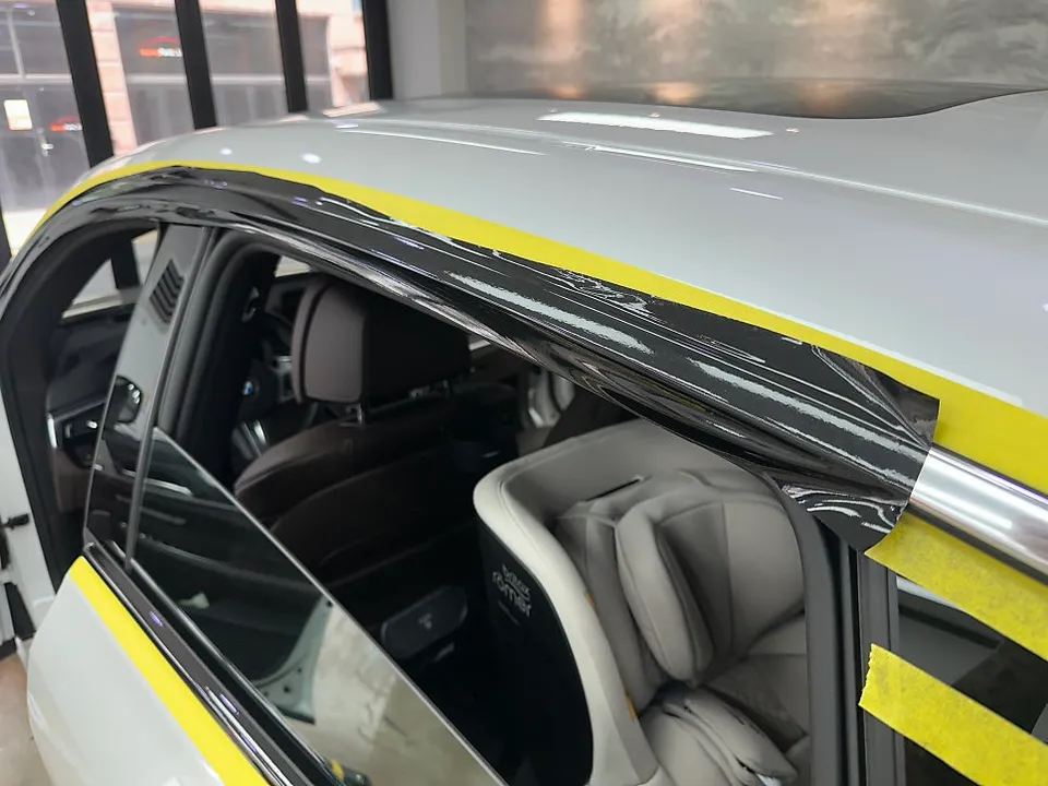 BMW 6 Series GTのカーラッピング事例｜費用目安・仕上がり 施工写真 3-3