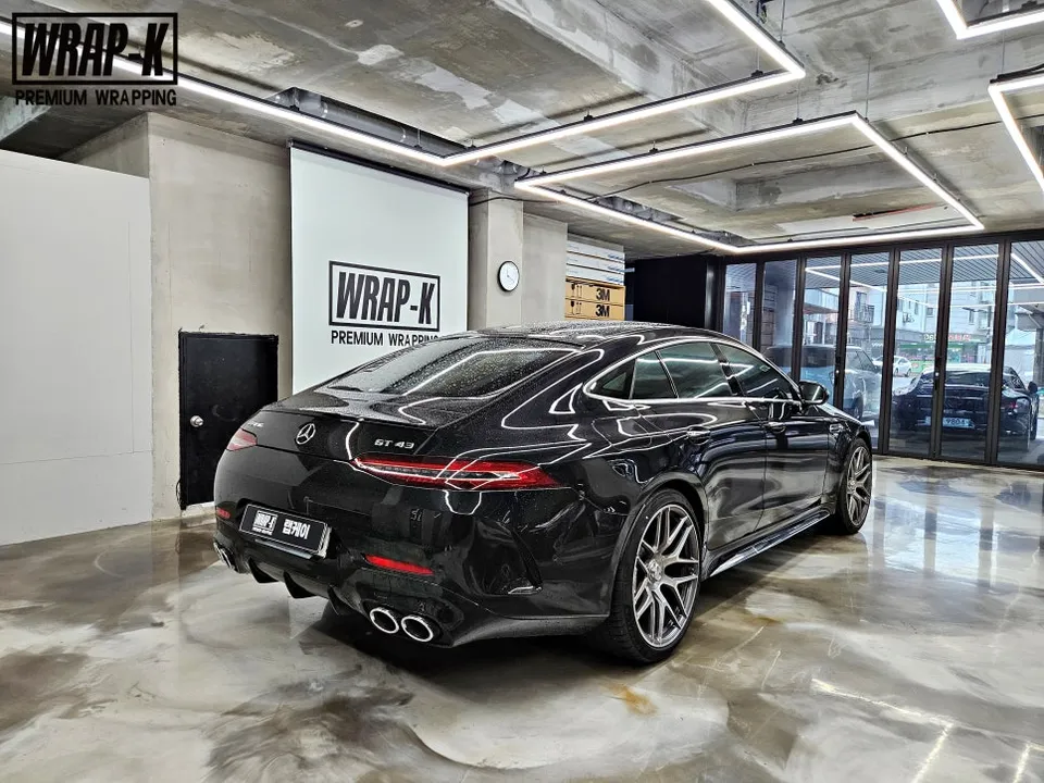 AMG GT 43のカーラッピング事例|クローム除去で印象激変 施工写真 3-1