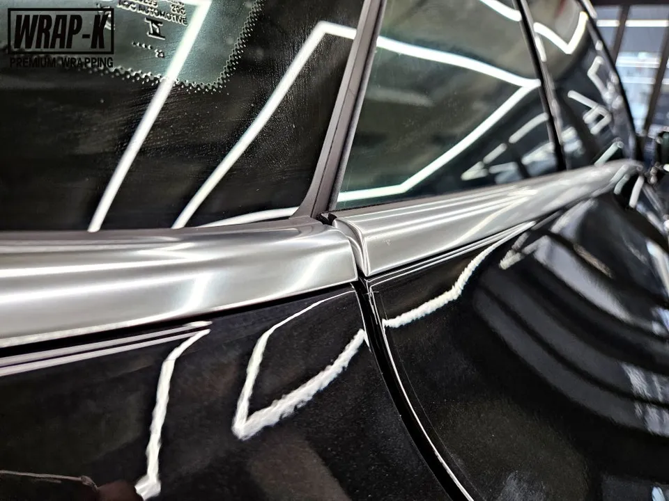 AMG GT 43のカーラッピング事例|クローム除去で印象激変 施工写真 1-3