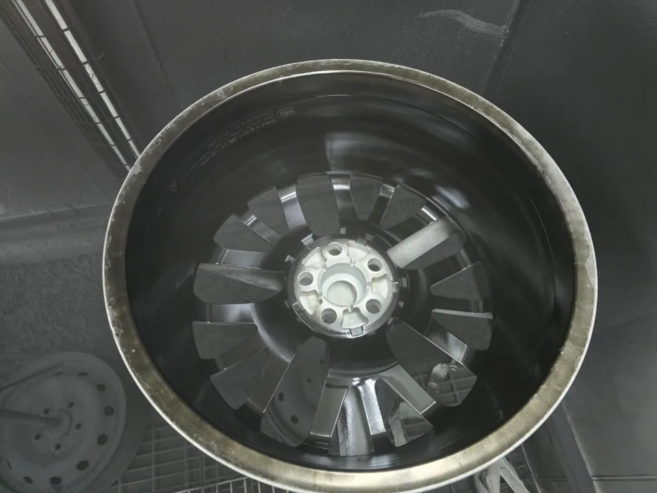 Land Rover Range Rover Sport wheel repair - Land Rover Range Rover Sport Wheel Repair & Painting Review photo 5