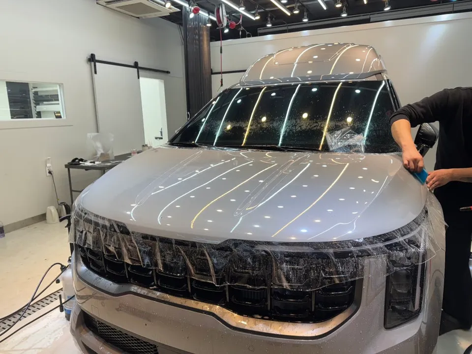 Kia Carnival PPF施工事例|費用目安と仕上がり 施工写真 1-3