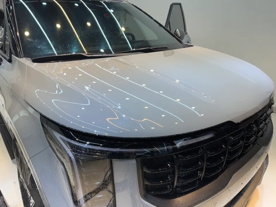 Kia Carnival PPF施工事例|費用目安と仕上がり 施工写真 2-3