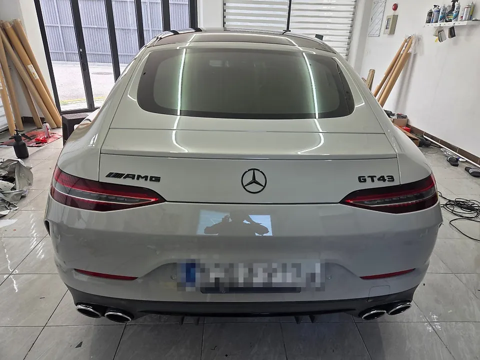 Mercedes-Benz AMG GT 43のカーラッピング事例|費用目安・仕上がり 施工写真 2-3