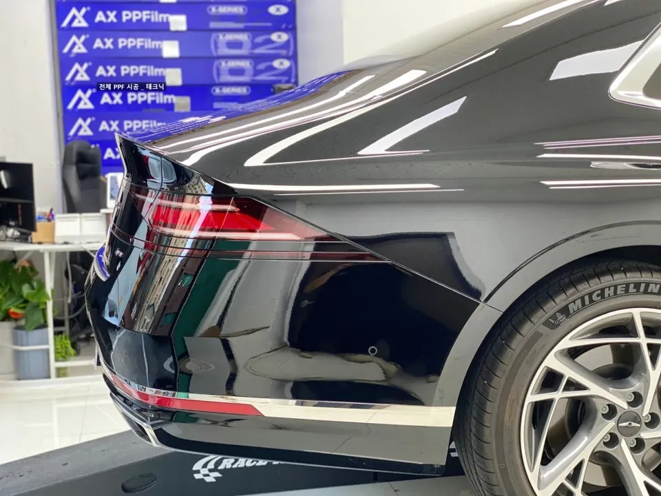 Genesis G90 PPF施工事例:費用目安と仕上がり 施工写真 1-2
