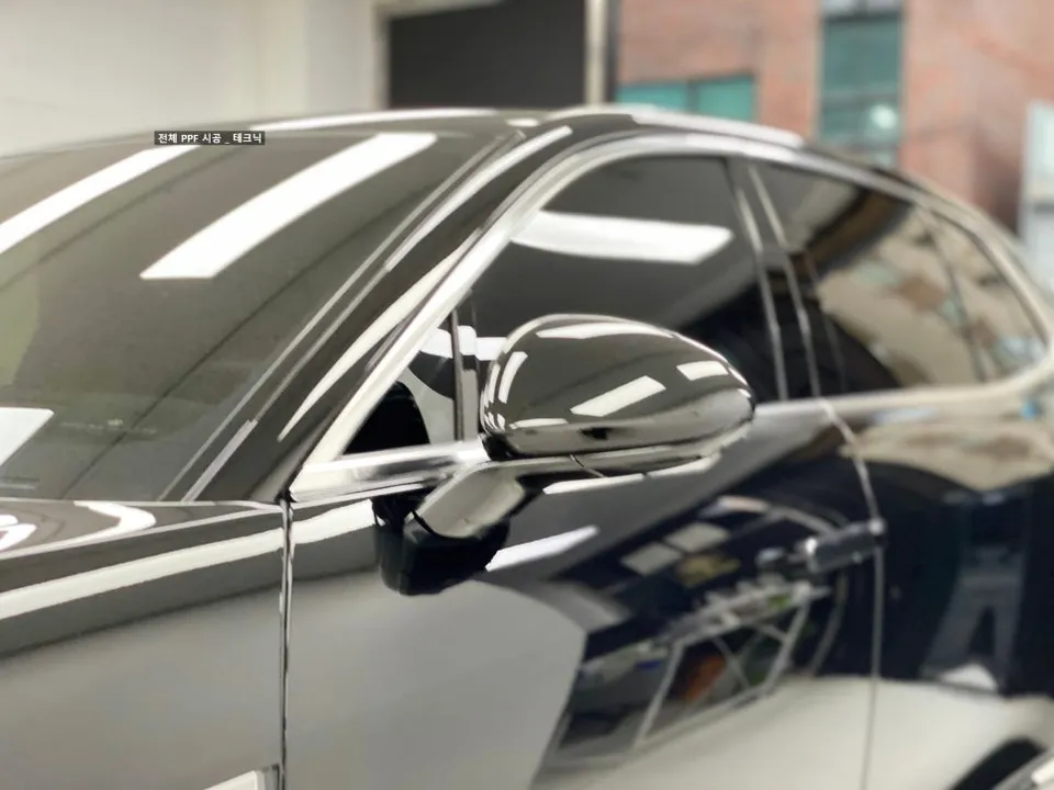 Genesis G90 PPF施工事例:費用目安と仕上がり 施工写真 2-2