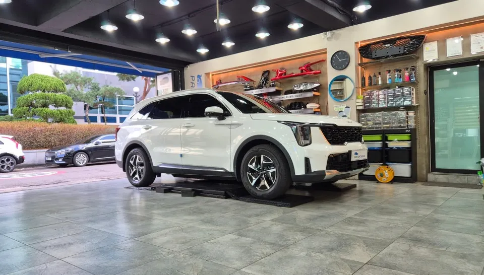 Kia Sorento MQ4 Lighting Upgrade Review: Cost & Results