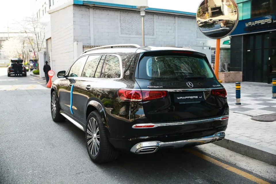 Mercedes-Benz GLS 600 vinyl wrap - Mercedes-Benz GLS 600 Vinyl Wrap Review — Sky Blue Grey Two-Tone photo 3