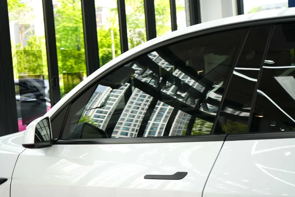 Tesla Model Y Juniper window tinting - Tesla Model Y Juniper Window Tinting Review: 40% Tint Choice photo 4