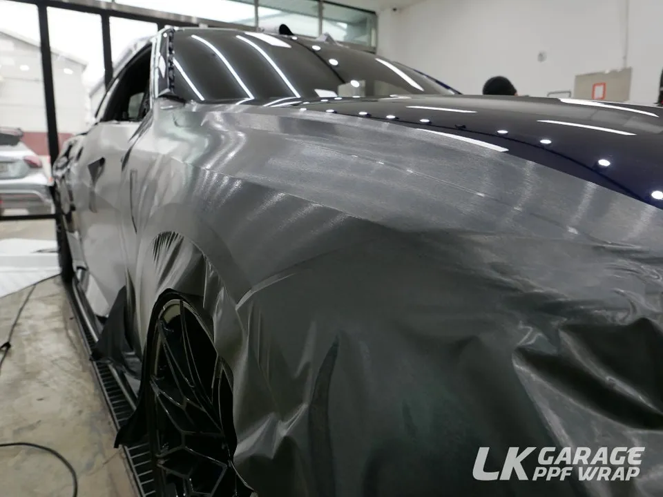 BMW M4 G82 vinyl wrap - BMW M4 G82 Vinyl Wrap Review: Brushed Black Metallic photo 4