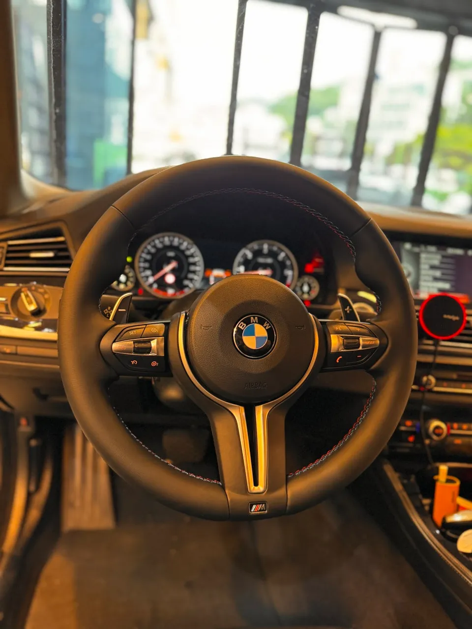 BMW 5 Series F10 steering wheel - BMW 5 Series F10 Steering Wheel Customization Review photo 5