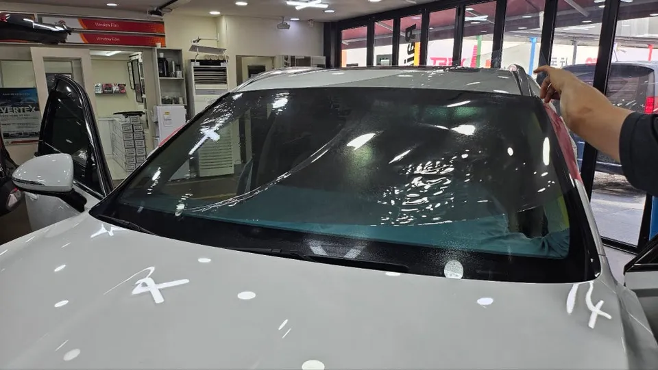 Genesis GV70 PPF施工事例|費用目安と仕上がり 施工写真 2-2