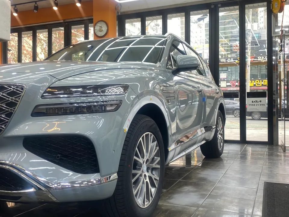 Genesis GV80のカーフィルム施工事例｜費用目安・仕上がり 施工写真 6