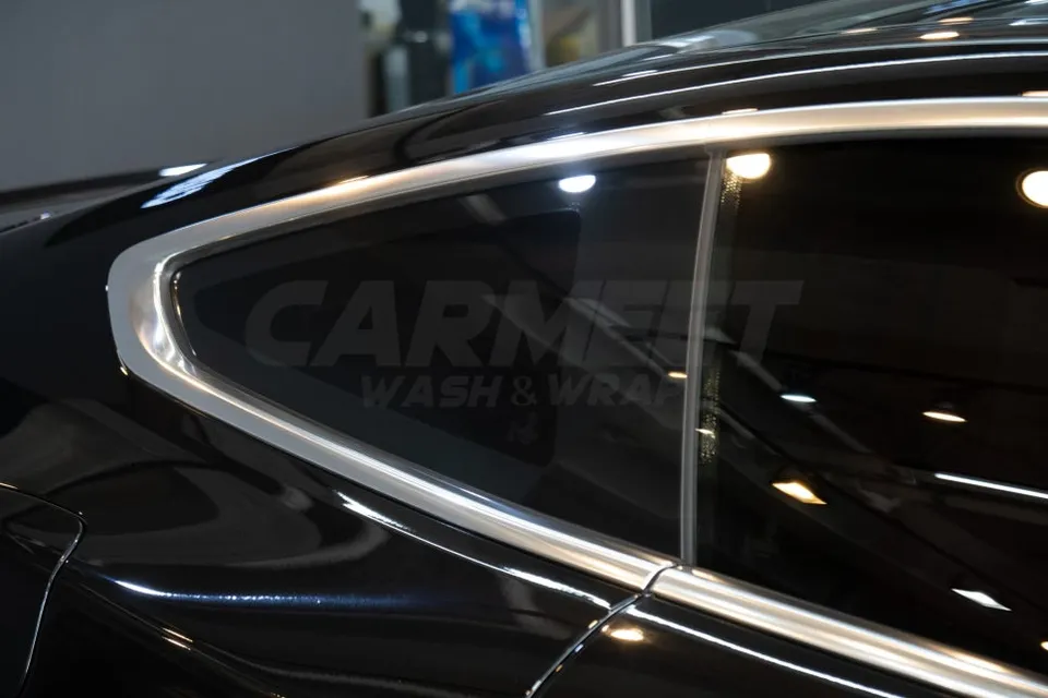 BMW 8 Seriesのカーラッピング事例｜クロームパーツのブラックアウト 施工写真 3-1