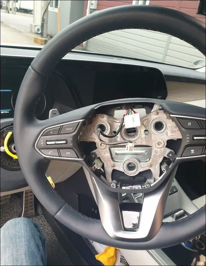 Hyundai Palisade steering wheel - Hyundai Palisade Custom Steering Wheel Review — Enhanced Interior photo 5