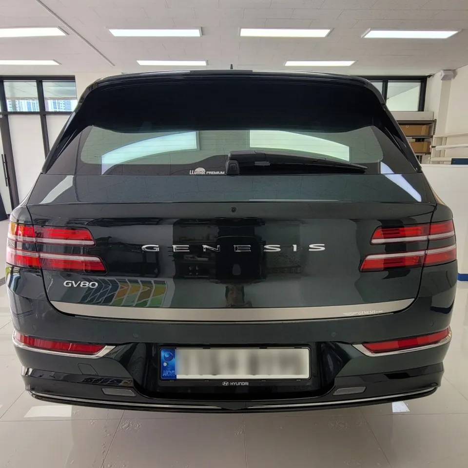 Genesis GV80 vinyl wrap - Genesis GV80 Vinyl Wrap Review: Luxury Two-Tone Transformation photo 4