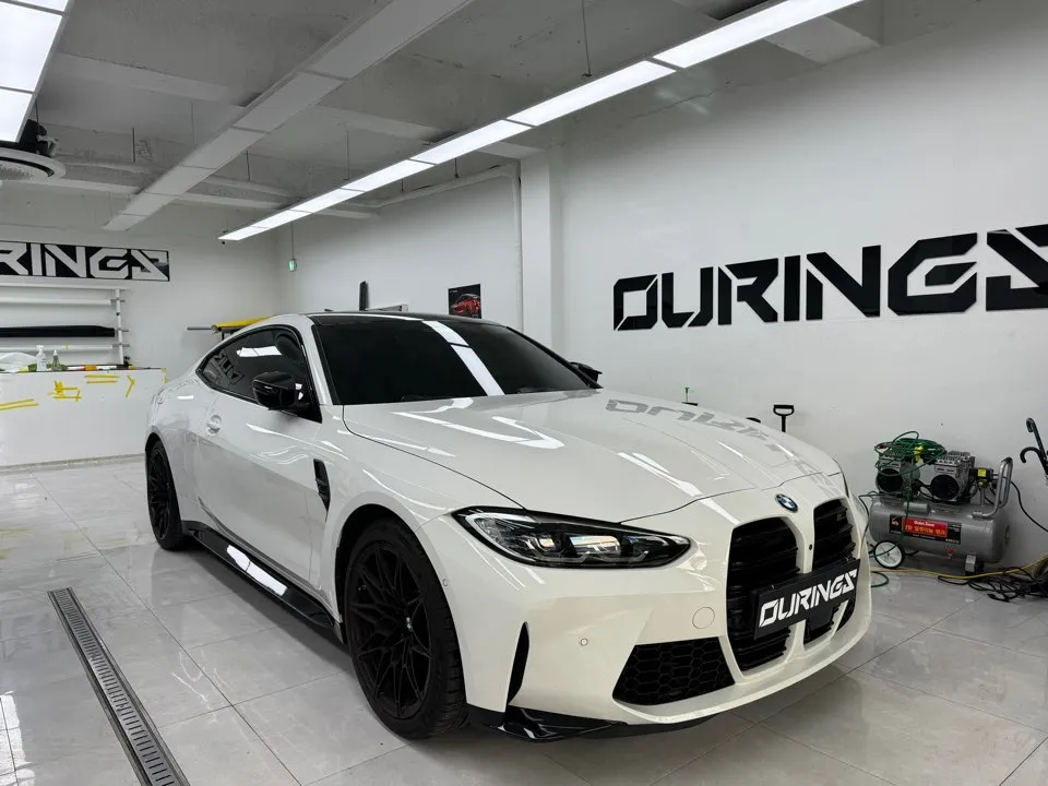 BMW M4 Competitionのカーラッピング事例|アイルランド・オブ・マン・グリーン 施工写真 2-1