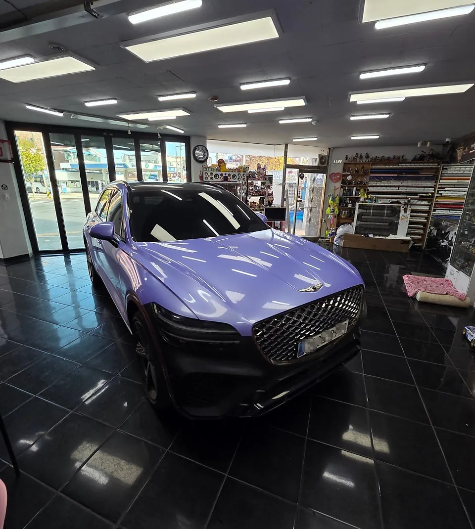 Genesis GV70 Vinyl Wrap Review: Diamond Silver Cost & Results photo 1