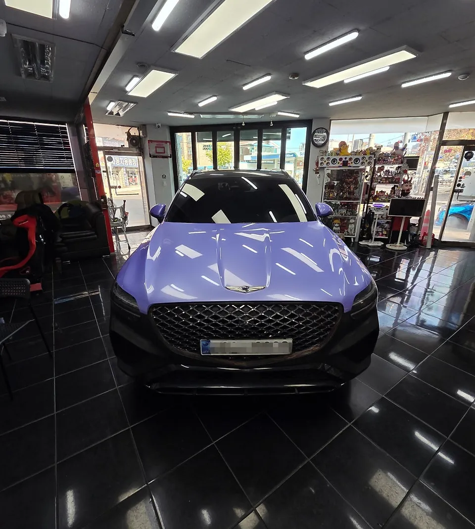 Genesis GV70 Vinyl Wrap Review: Diamond Silver Cost & Results photo 2
