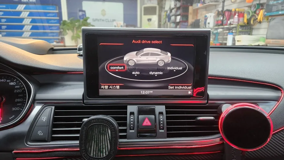 Audi A7 カーラッピング事例|費用目安と仕上がり 施工写真 3-1