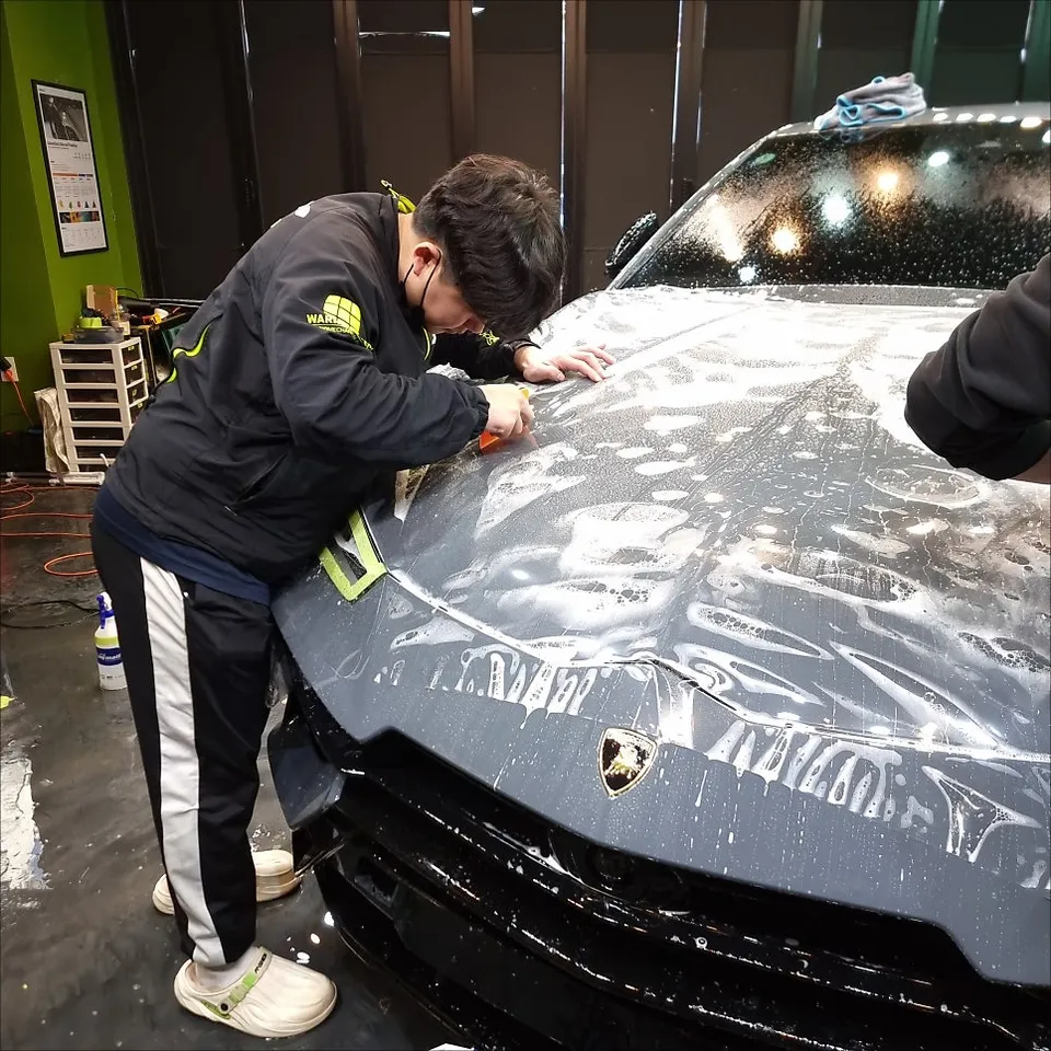 Lamborghini Urus PPF施工事例|韓国での実例と費用目安 施工写真 2-1