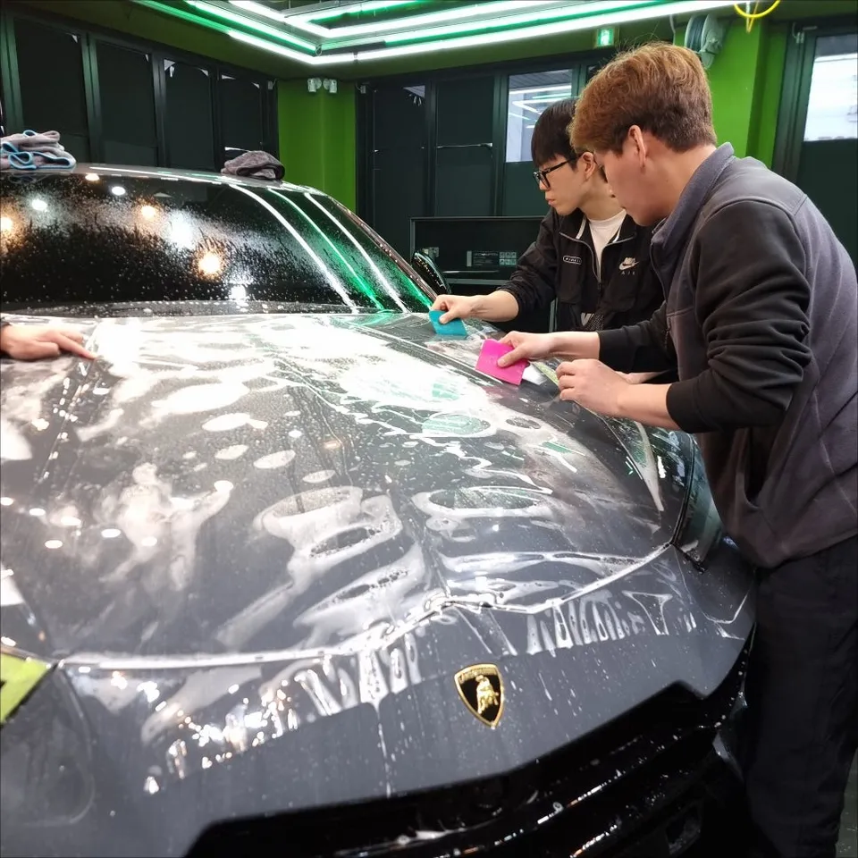 Lamborghini Urus PPF施工事例|韓国での実例と費用目安 施工写真 1-2