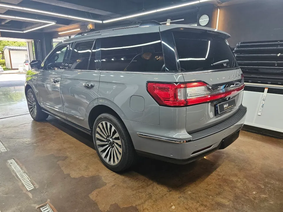 Lincoln NavigatorのPPF施工事例|費用目安と仕上がり 施工写真 1-3