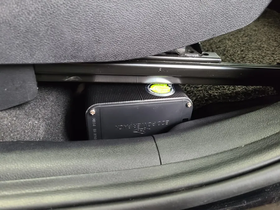 Kia Sorento dash cam navigation - Kia Sorento Dashcam & Navigation Review: Battery Worries Solved photo 3