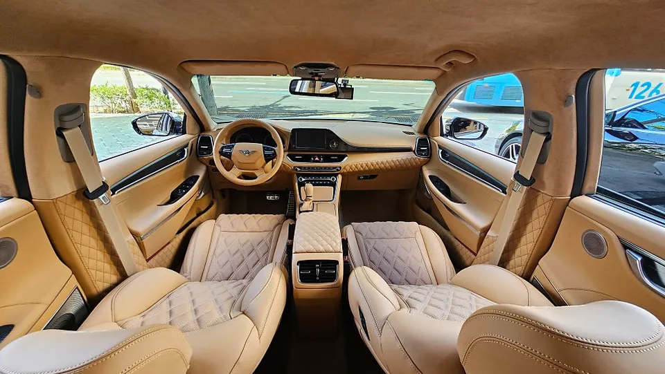 Hyundai Grandeur IG interior customization installation result