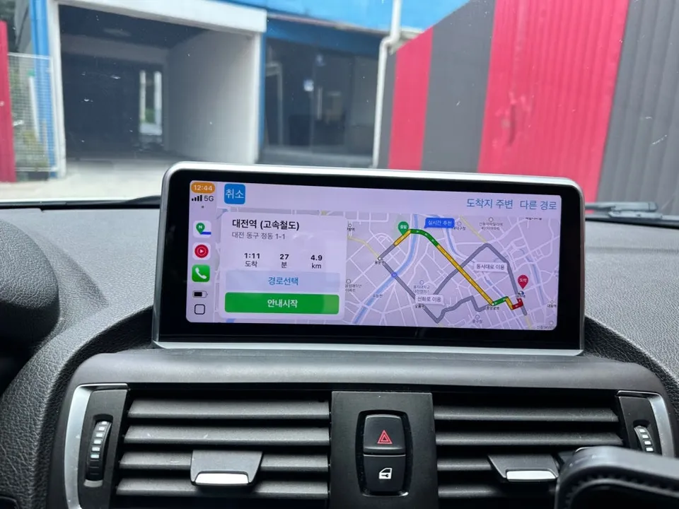 BMW 1 Series F20のAndroid Auto・CarPlay取付事例 施工写真 2-2