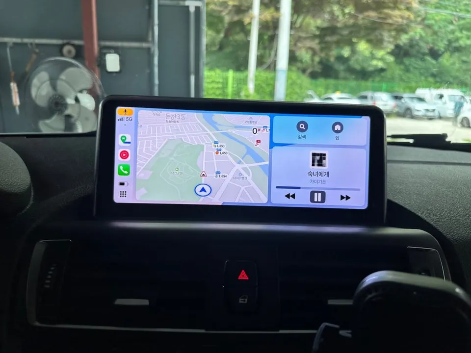BMW 1 Series F20のAndroid Auto・CarPlay取付事例 施工写真 4-2