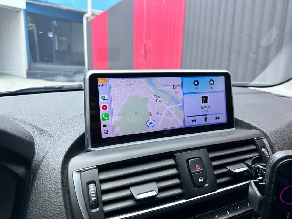 BMW 1 Series F20のAndroid Auto・CarPlay取付事例 施工写真 1-3