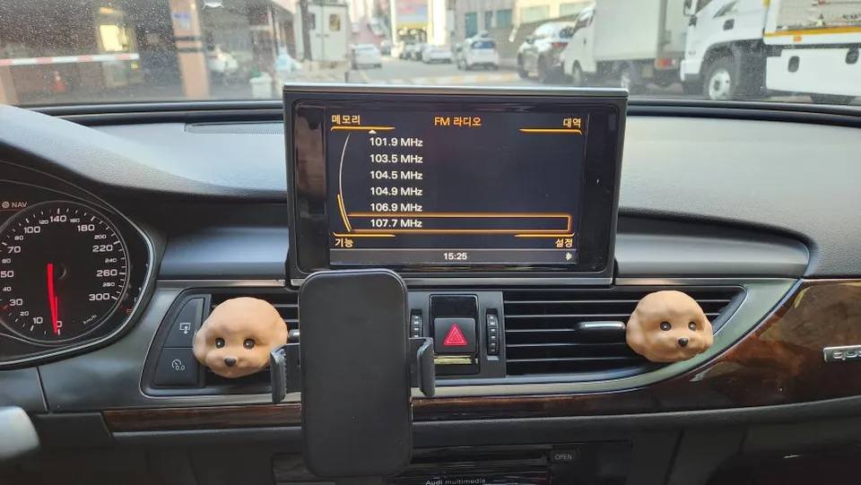 Audi A6のカーラッピング事例|費用目安・仕上がり 施工写真 3-1
