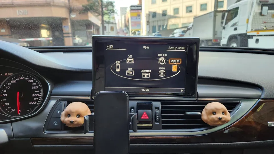 Audi A6のカーラッピング事例|費用目安・仕上がり 施工写真 1-2