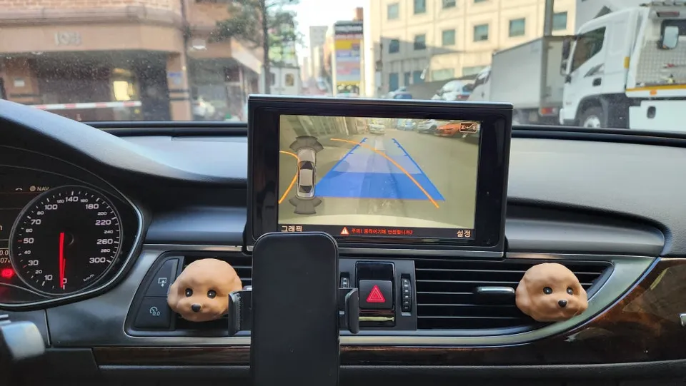 Audi A6のカーラッピング事例|費用目安・仕上がり 施工写真 3-3