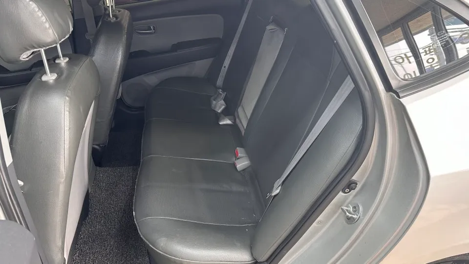 Hyundai Elantra seat ventilation - Hyundai Elantra Seat Climate Upgrade Review — Cost & Results photo 5