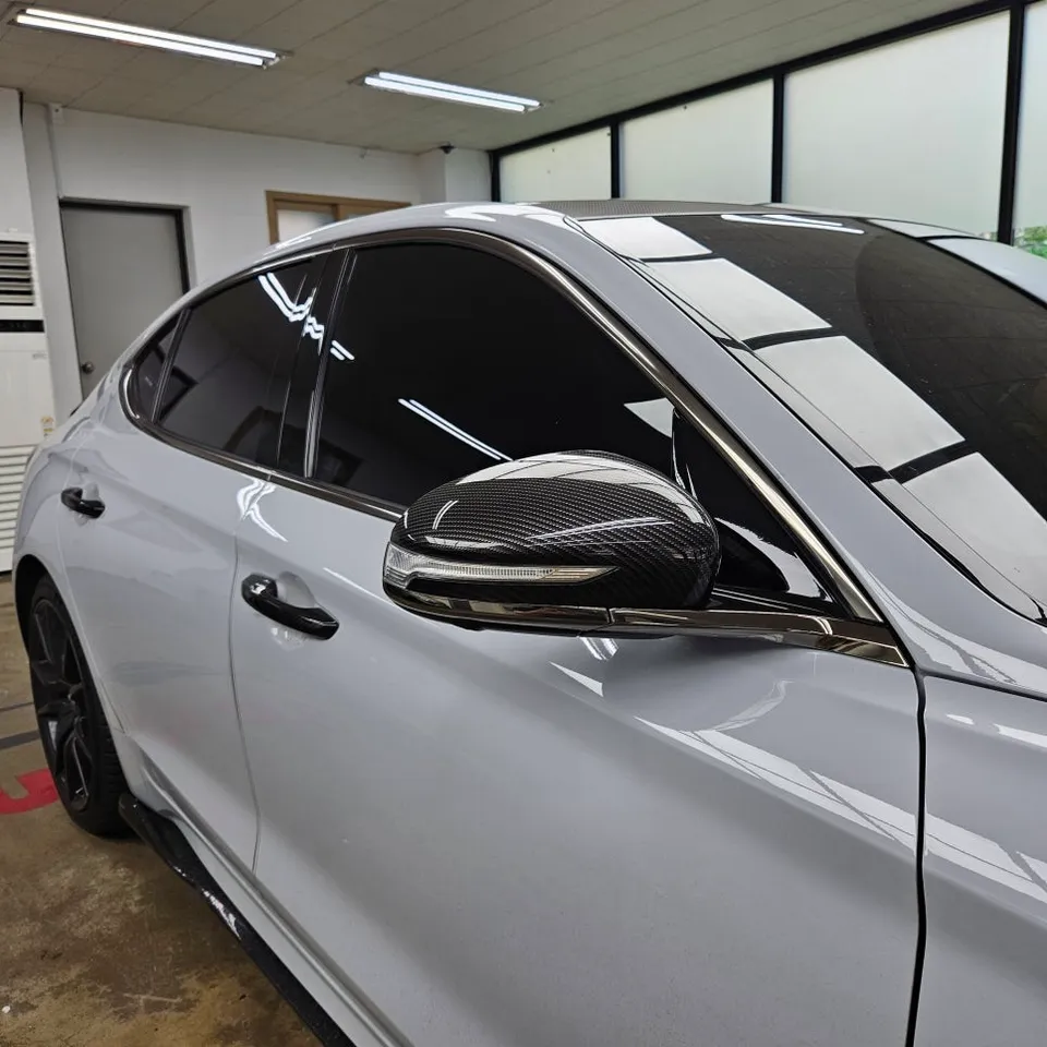 Genesis G70のサテンブラックラッピング事例 施工写真 1-2