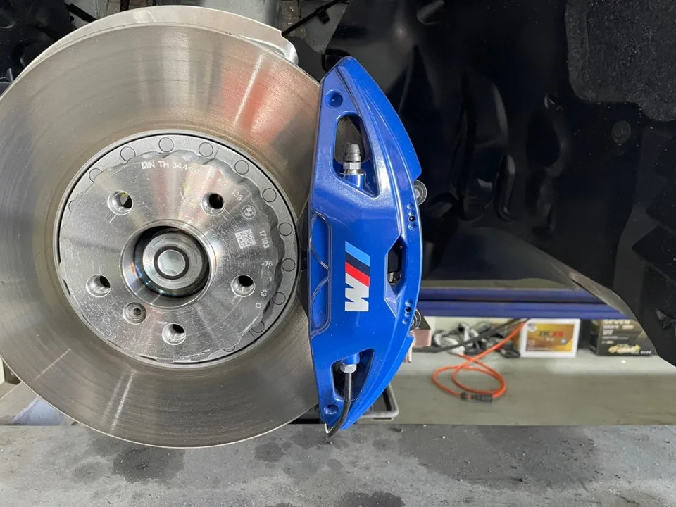 BMW 5 Series Wheel Repair Review — Curb Rash Fix photo 2