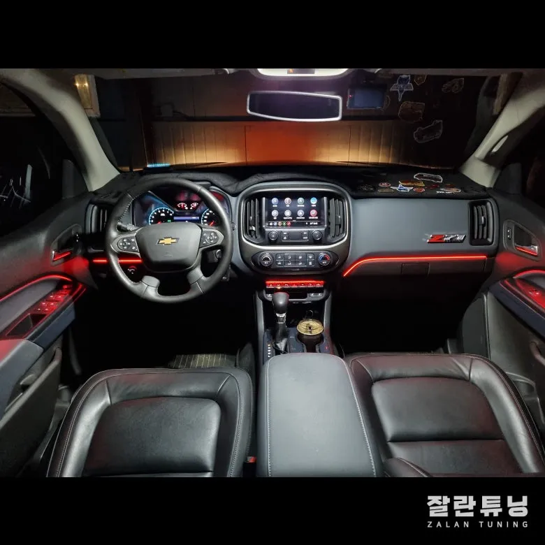 Chevrolet Colorado ambient lighting - Chevrolet Colorado Ambient Lighting Review - Enhanced Truck Inter photo 5