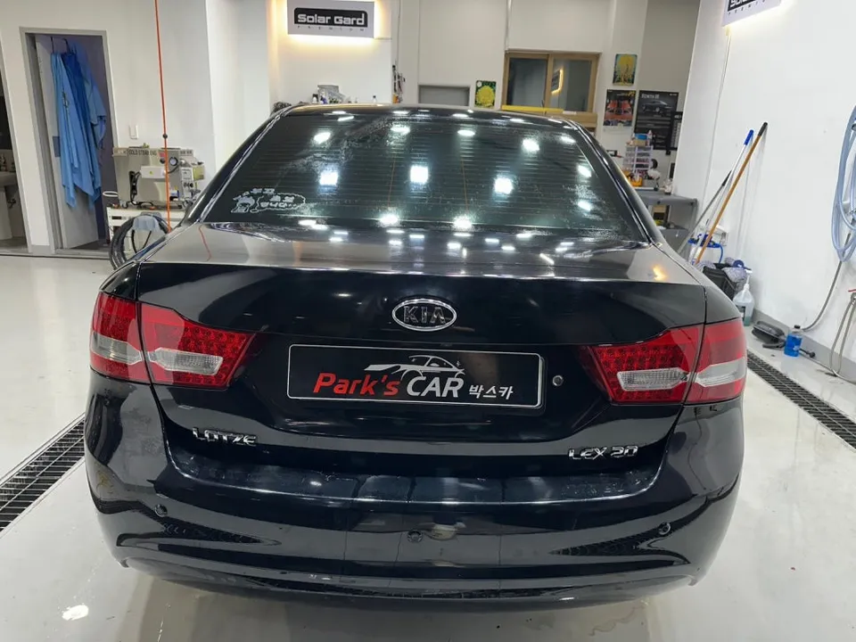 Kia Carnival PPF施工事例|費用目安と仕上がり 施工写真 1-3