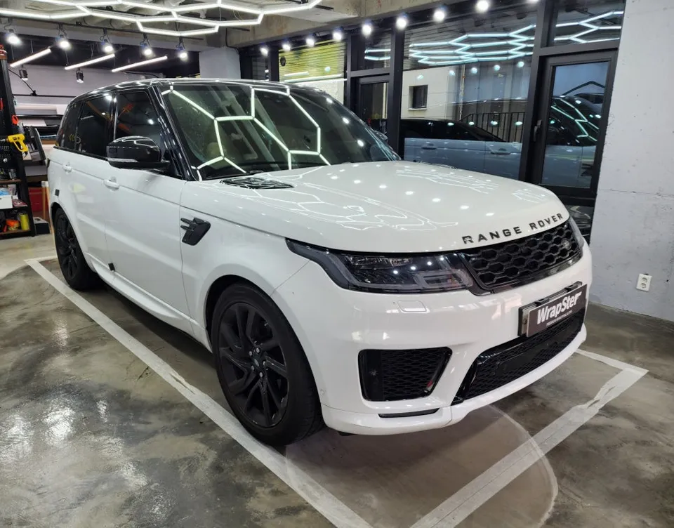Land Rover Range Rover Sportのカーラッピング事例 施工写真 4