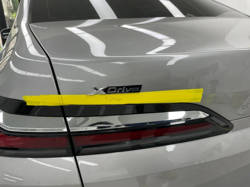 BMW 7 SeriesのカラーPPF施工事例|費用目安・仕上がり 施工写真 1-3