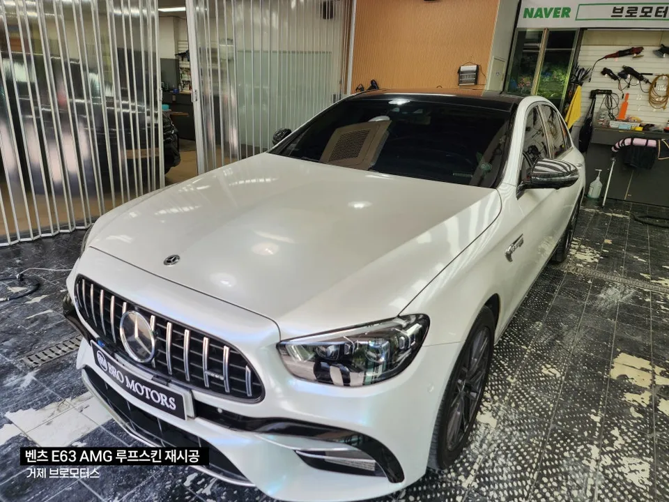 メルセデス・ベンツ Eクラス W213 カーラッピング事例 施工写真 2-2
