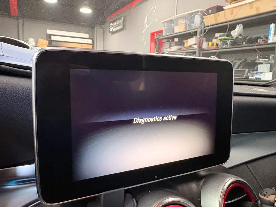 Mercedes-Benz C-Class dash cam - Mercedes-Benz C-Class Dash Cam Installation Review photo 3