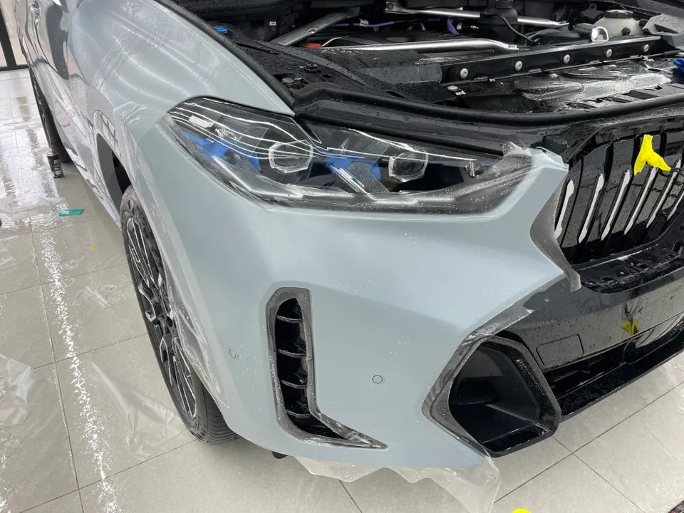 BMW X6のPPF施工事例｜無光フィルムで高級感を演出 施工写真 2-2