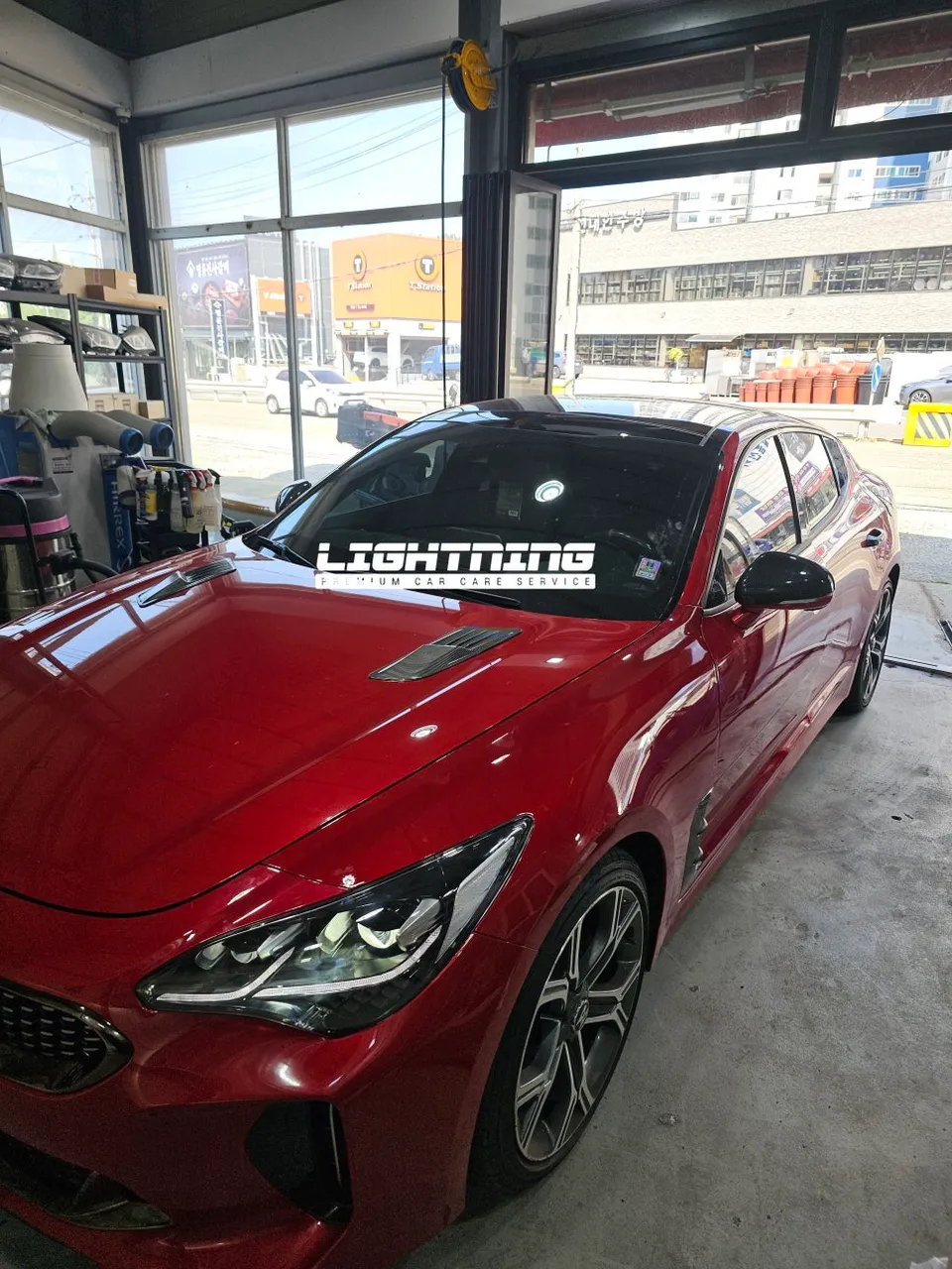 Kia Stinger paint correction - Kia Stinger Paint Correction & Glass Coating Review photo 3